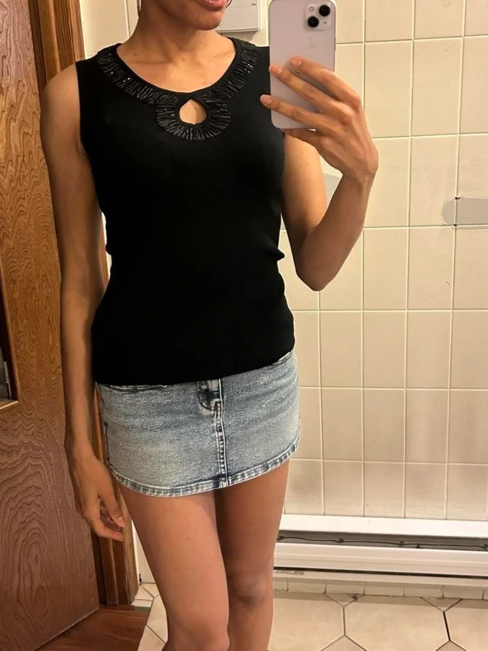 Ravel Beaded Keyhole Tank - Picture 1 of 5